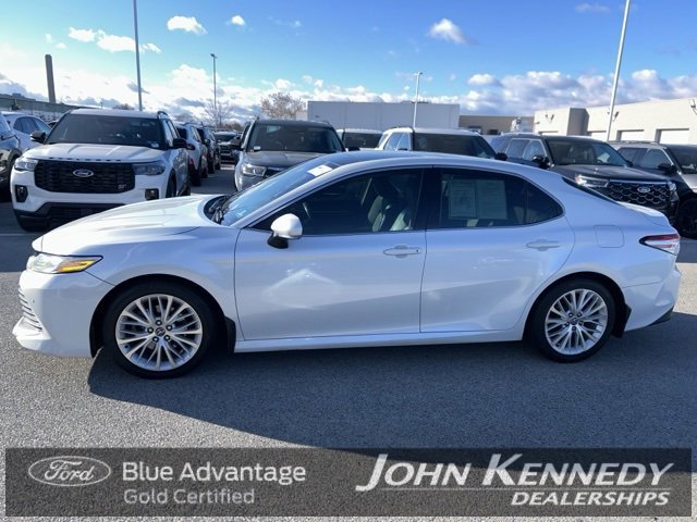 Used 2018 Toyota Camry XLE image 2