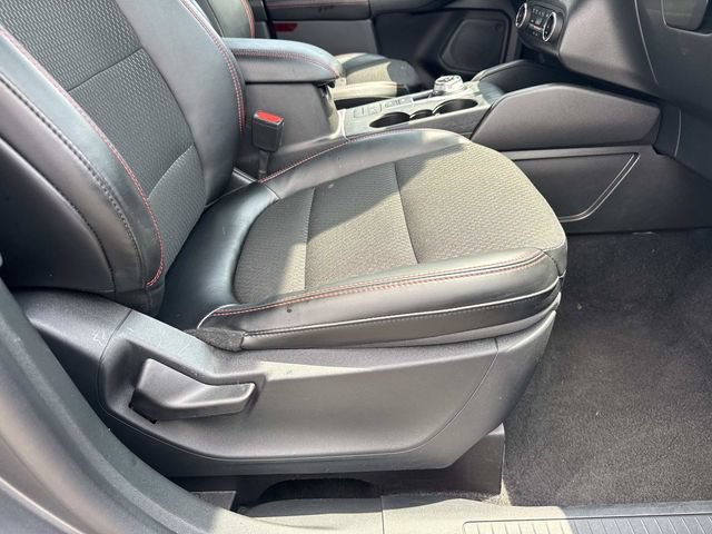 Certified 2025 Ford Escape ST-Line FWD image 12