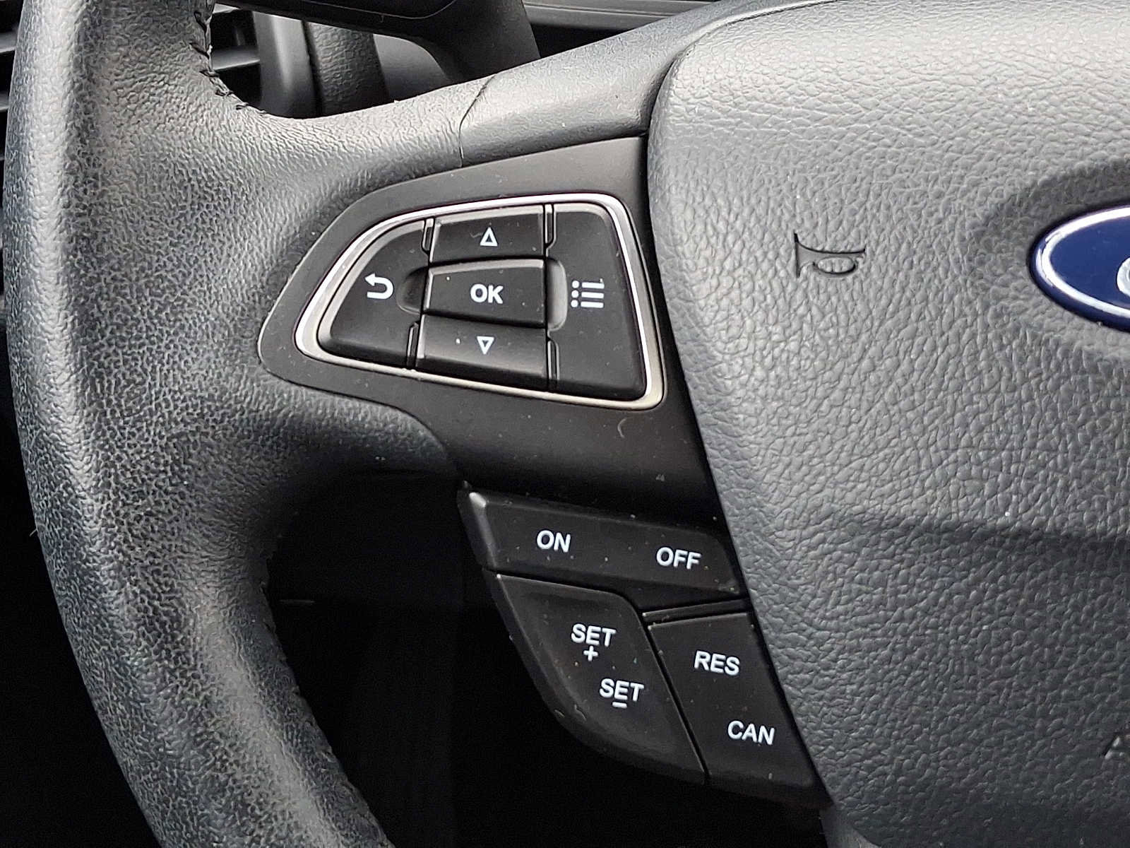 Certified 2018 Ford EcoSport SE image 21