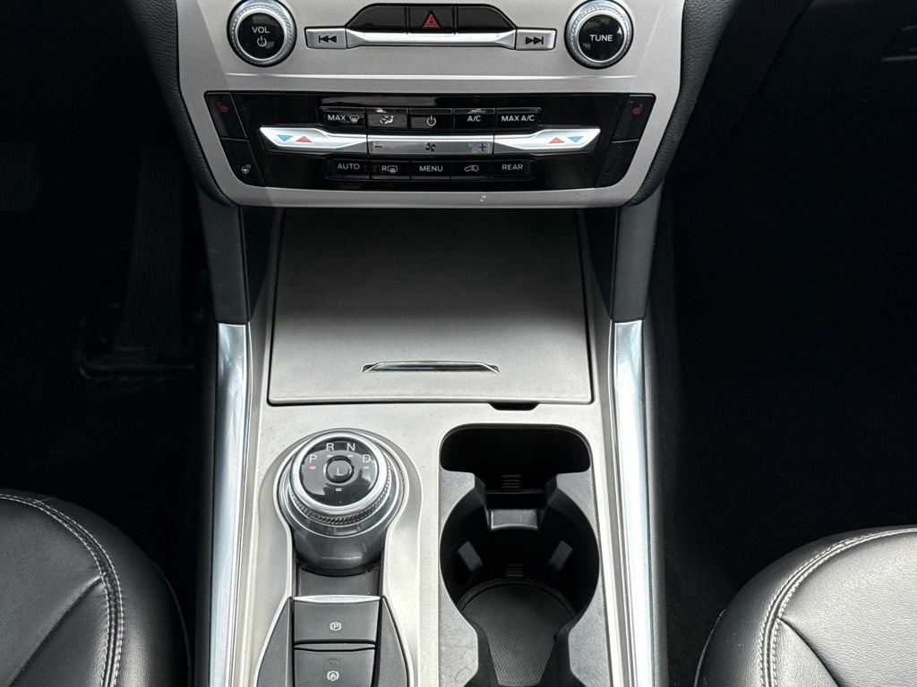 Certified 2023 Ford Explorer XLT image 13