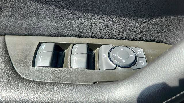 Used 2024 Chevrolet Blazer LT image 23