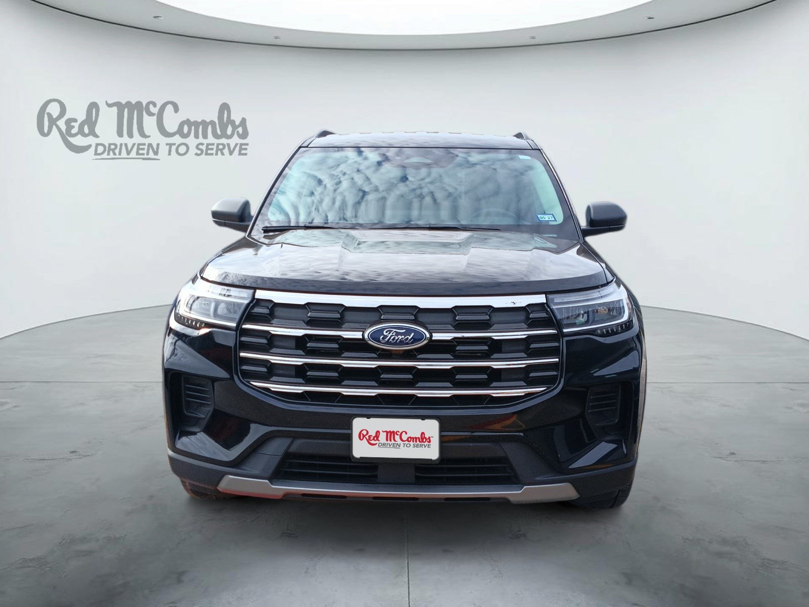 Certified 2025 Ford Explorer Active RWD image 2