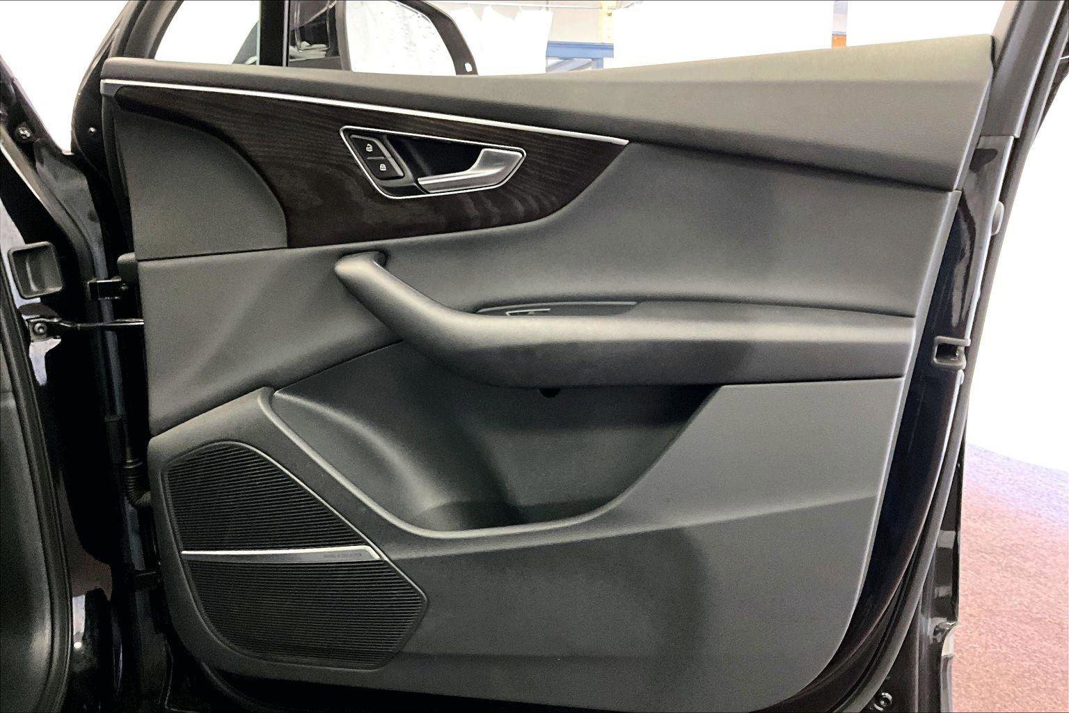 Used 2021 Audi Q7 2.0T Premium Plus w/ Premium Plus Package image 23