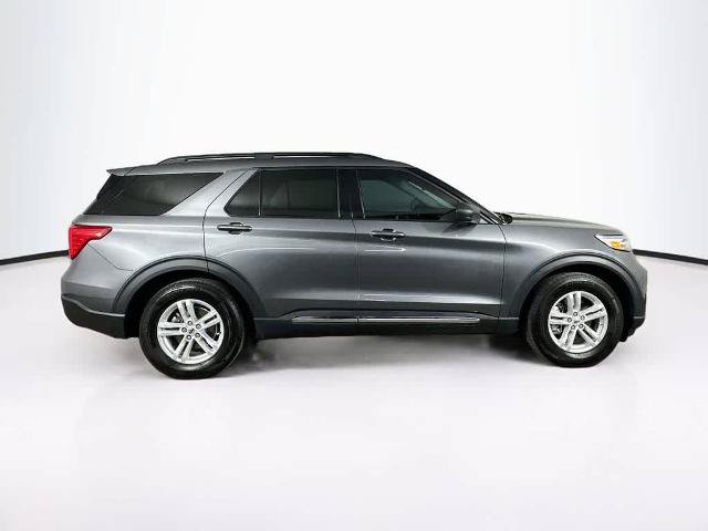 Certified 2024 Ford Explorer XLT RWD image 26