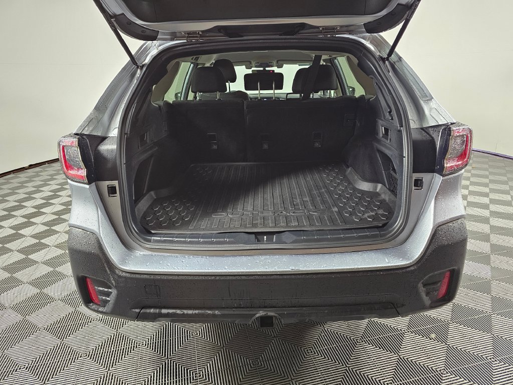 Used 2020 Subaru Outback Premium AWD/4WD image 17