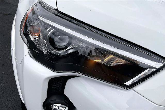 Used 2022 Toyota 4Runner TRD Off-Road AWD/4WD image 27