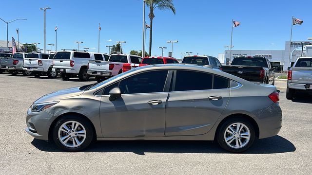 Used 2018 Chevrolet Cruze LT w/ Convenience Package FWD image 7
