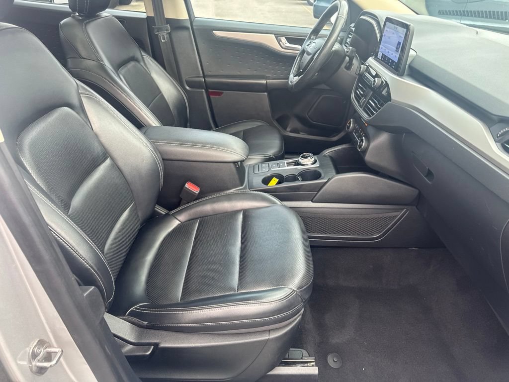 Certified 2020 Ford Escape SEL FWD image 36