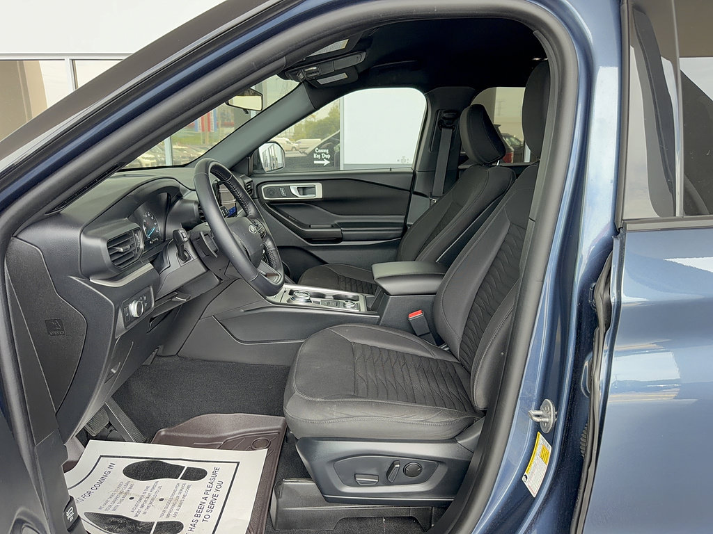 Certified 2020 Ford Explorer XLT AWD/4WD image 11