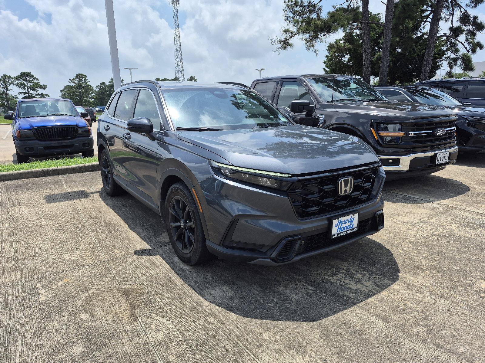 Used 2025 Honda CR-V Sport-L image 2