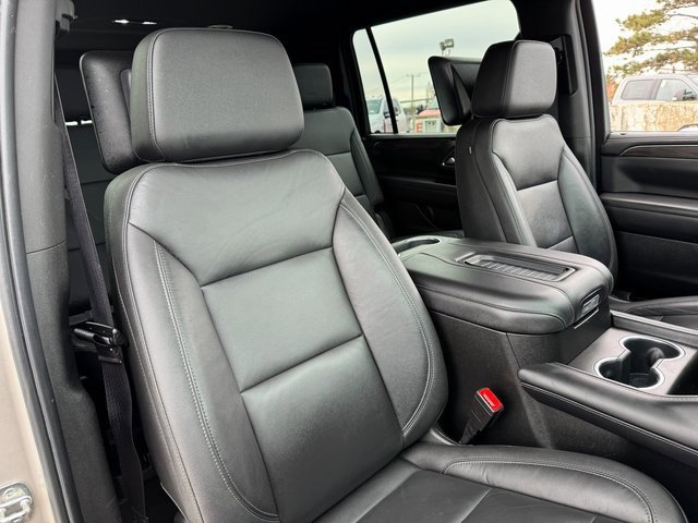 Used 2021 Chevrolet Suburban Z71 w/ Rear Media and Nav Package image 21