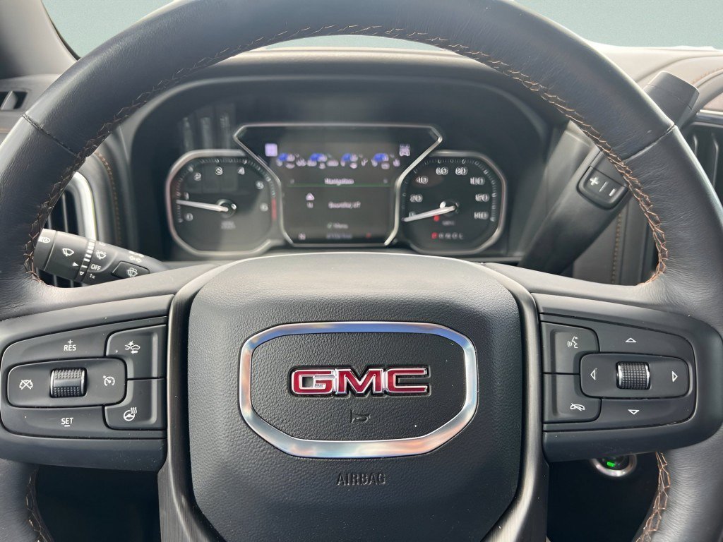 Used 2022 GMC Sierra 2500 AT4 w/ AT4 Premium Plus Package AWD/4WD image 27