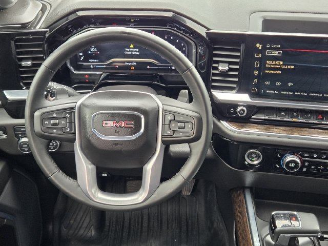 Used 2024 GMC Sierra 1500 Elevation w/ LPO, Elevation Black Package AWD/4WD image 25