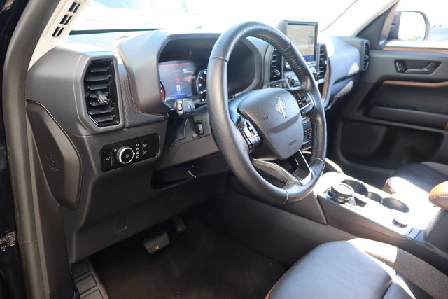 Certified 2023 Ford Bronco Sport Outer Banks w/ Tech Package AWD/4WD image 13