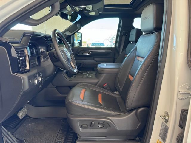 Used 2025 GMC Sierra 2500 AT4 w/ AT4 Premium Plus Package AWD/4WD image 9
