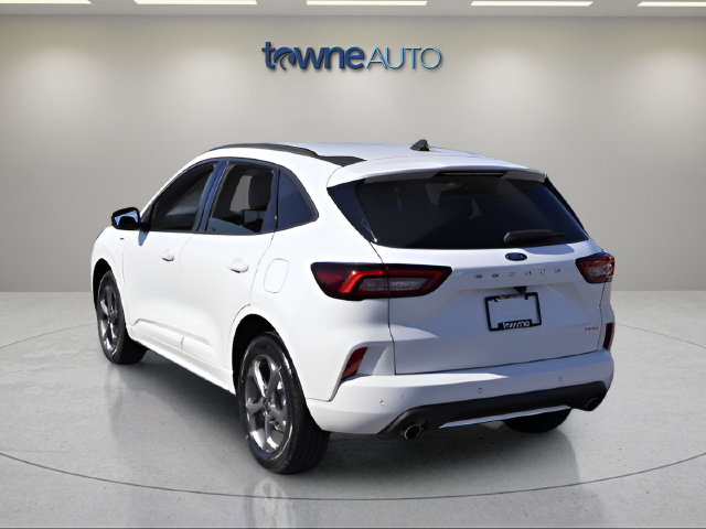 Certified 2023 Ford Escape ST-Line w/ Tech Pack #1 AWD/4WD image 5