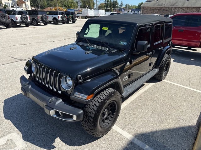 Used 2021 Jeep Wrangler Unlimited Sahara image 2
