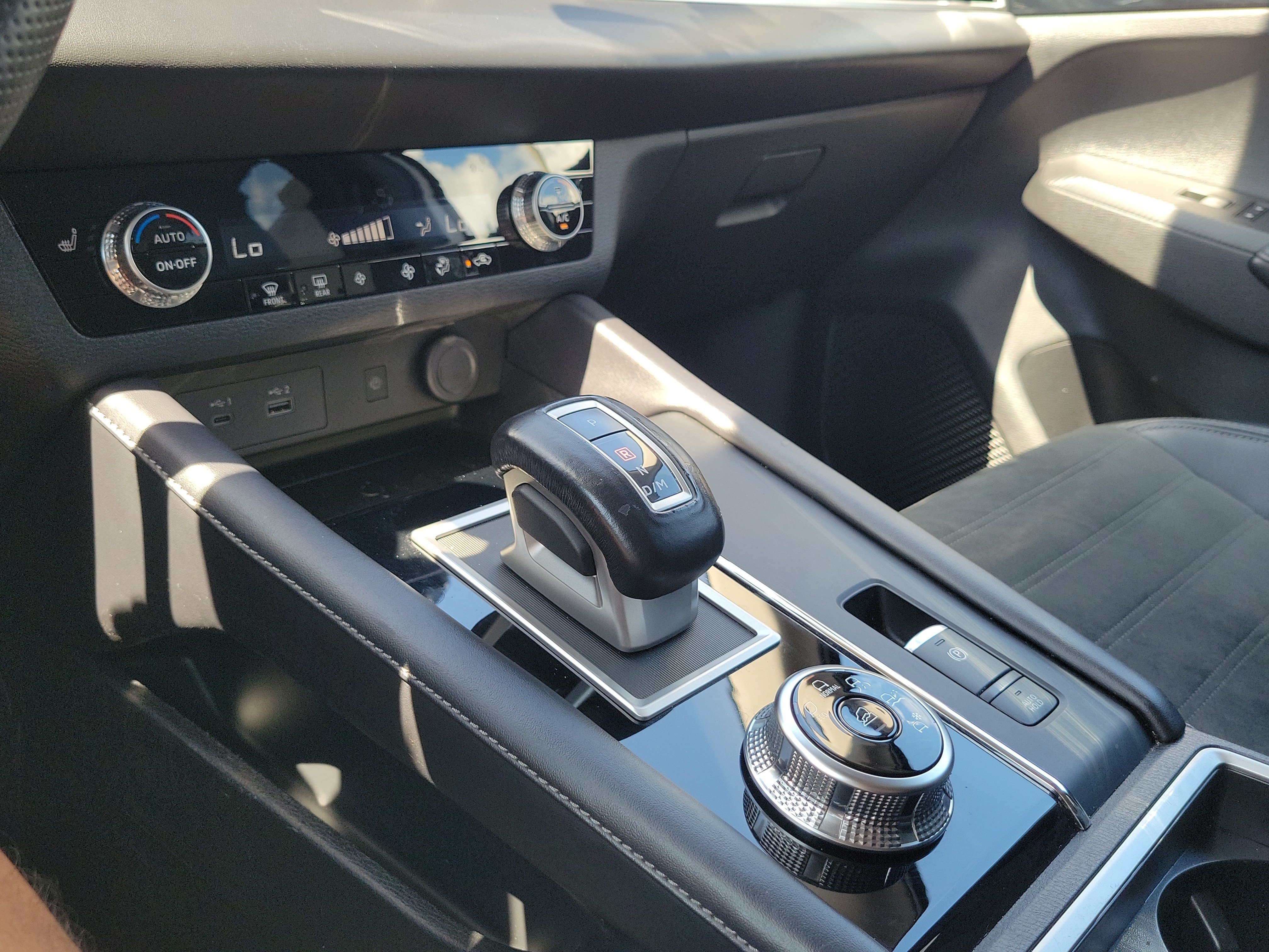 Used 2024 Mitsubishi Outlander SE FWD image 27