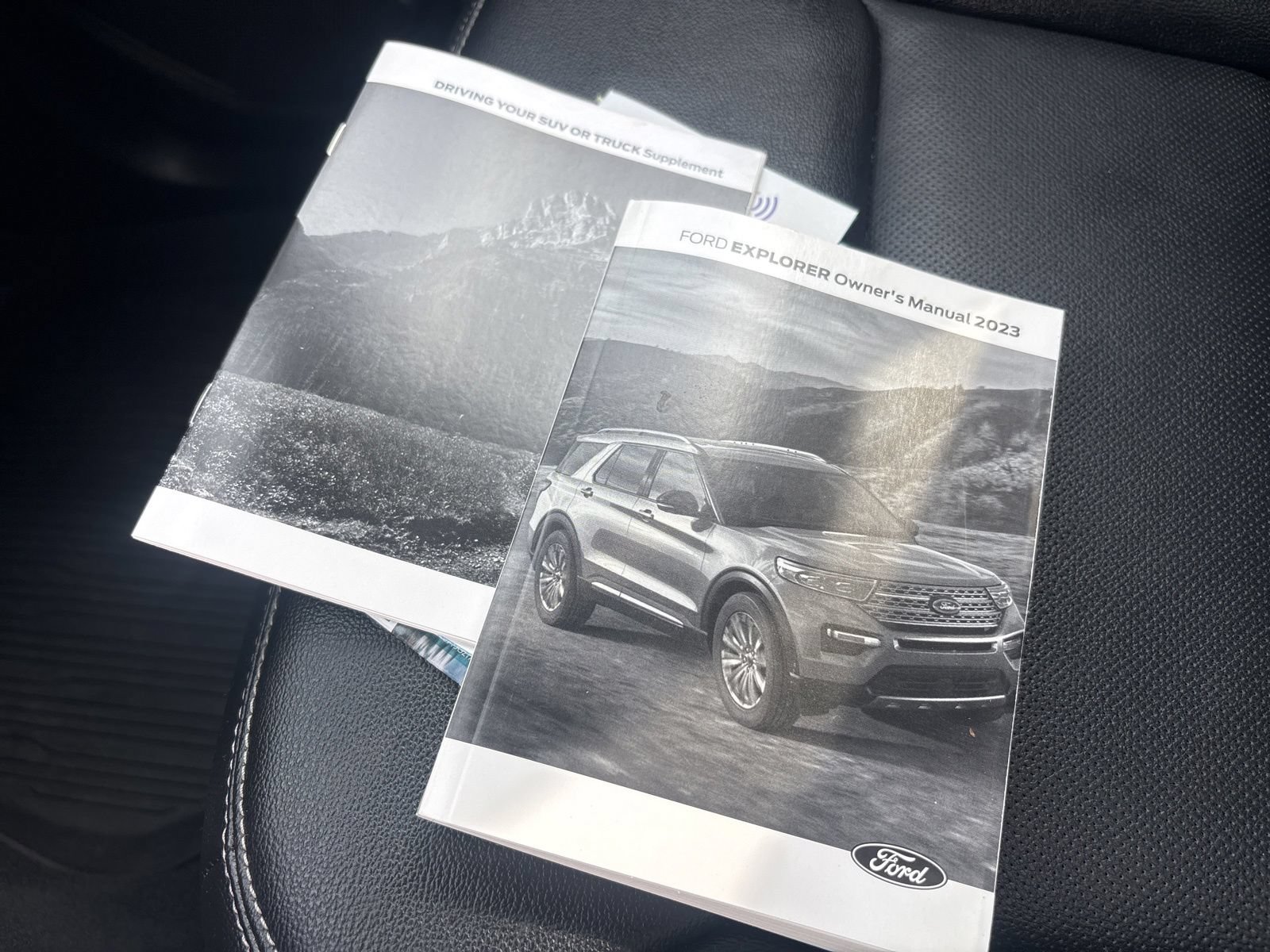 Certified 2023 Ford Explorer Limited w/ Limited Technology Package AWD/4WD image 37