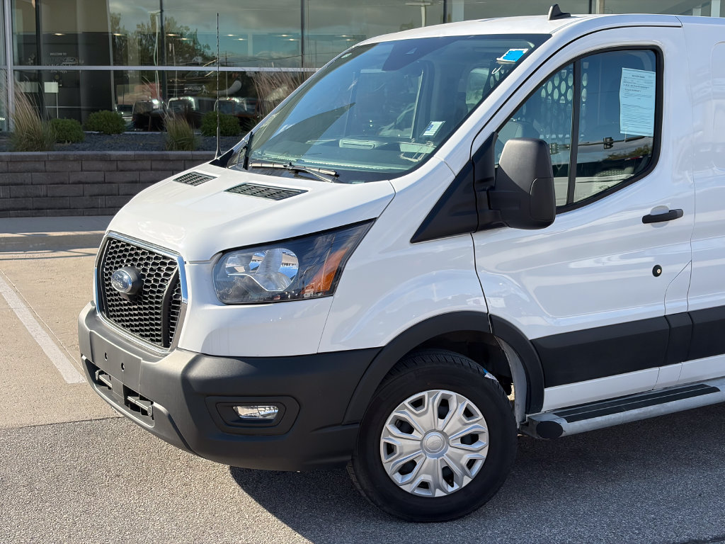 Certified 2025 Ford Transit 250 Low Roof w/ Exterior Upgrade Package RWD image 2