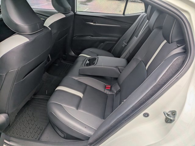 Used 2025 Toyota Camry SE w/ Convenience Package FWD image 16