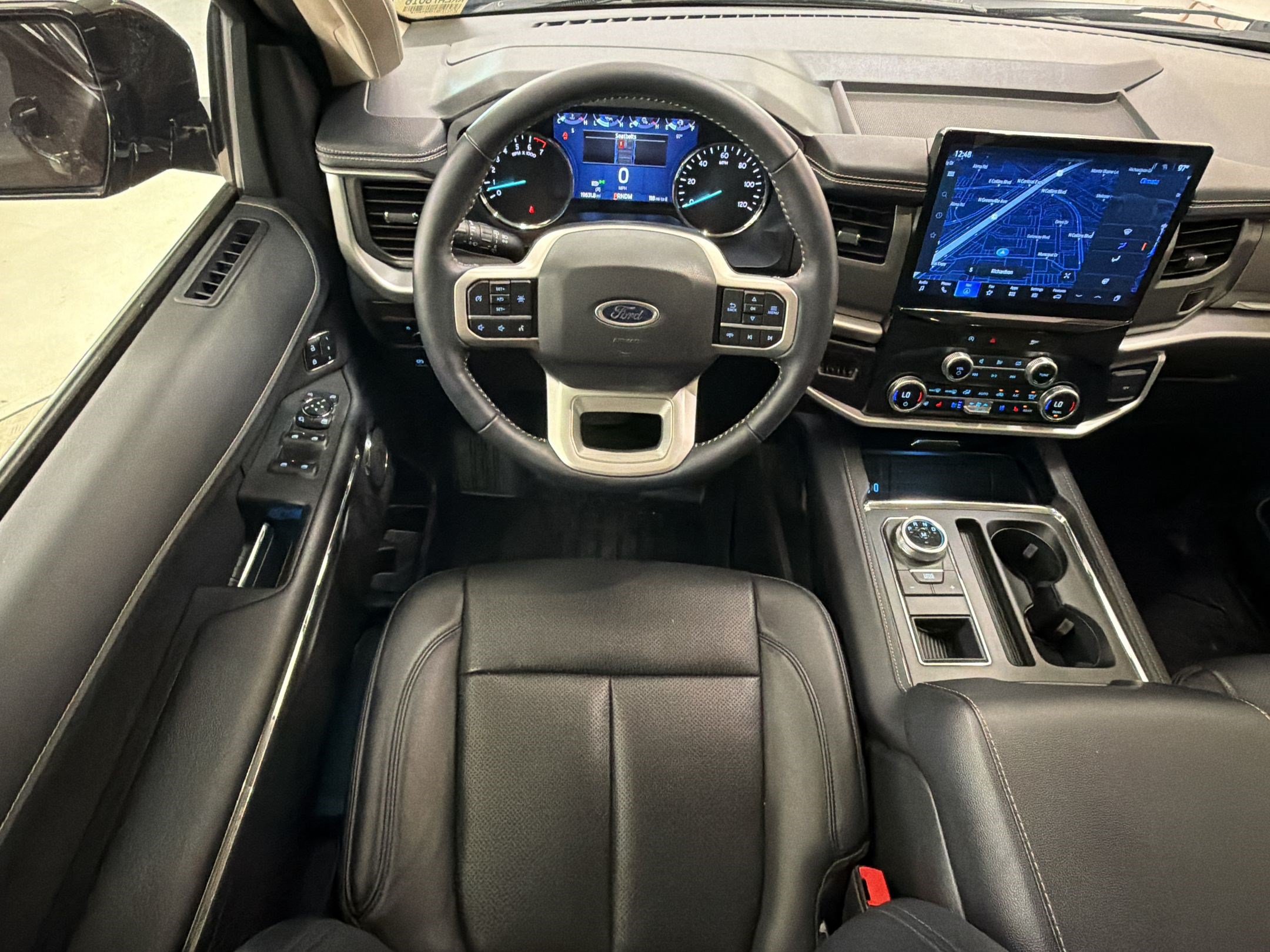 Certified 2024 Ford Expedition XLT RWD image 29