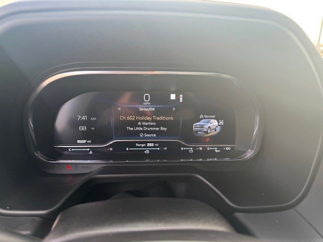 Used 2022 Chevrolet Tahoe RST w/ Luxury Package image 17