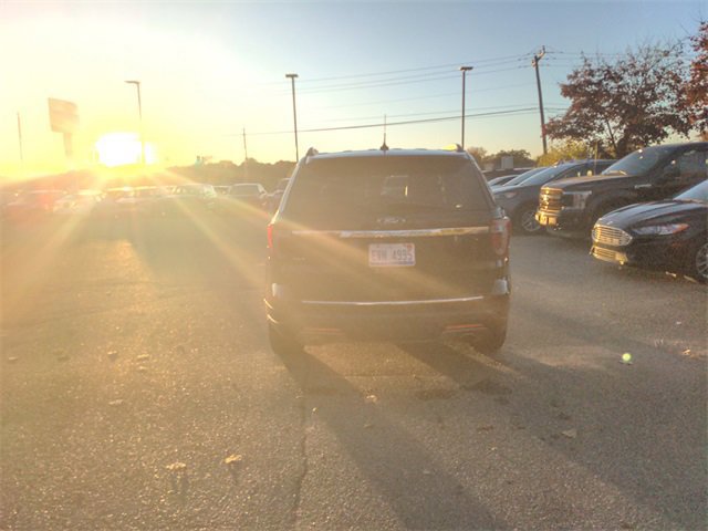 Certified 2018 Ford Explorer XLT w/ Equipment Group 202A image 5