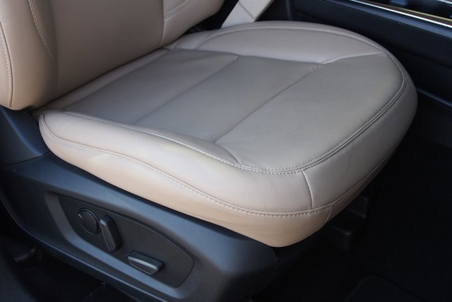 Certified 2020 Ford Explorer XLT w/ Equipment Group 202A image 12