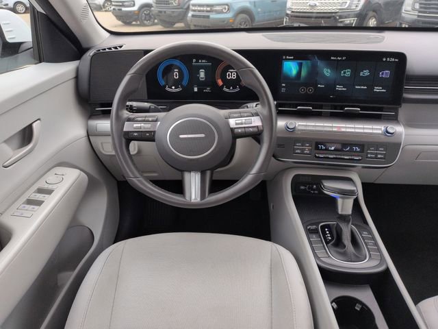 Used 2024 Hyundai Kona SEL AWD/4WD image 29