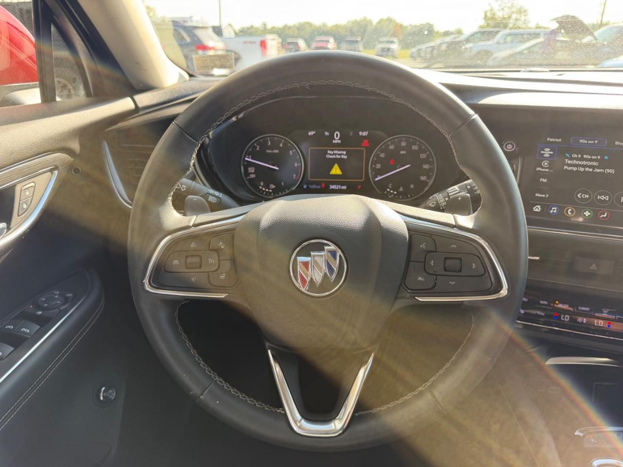 Used 2023 Buick Envision Essence FWD image 12