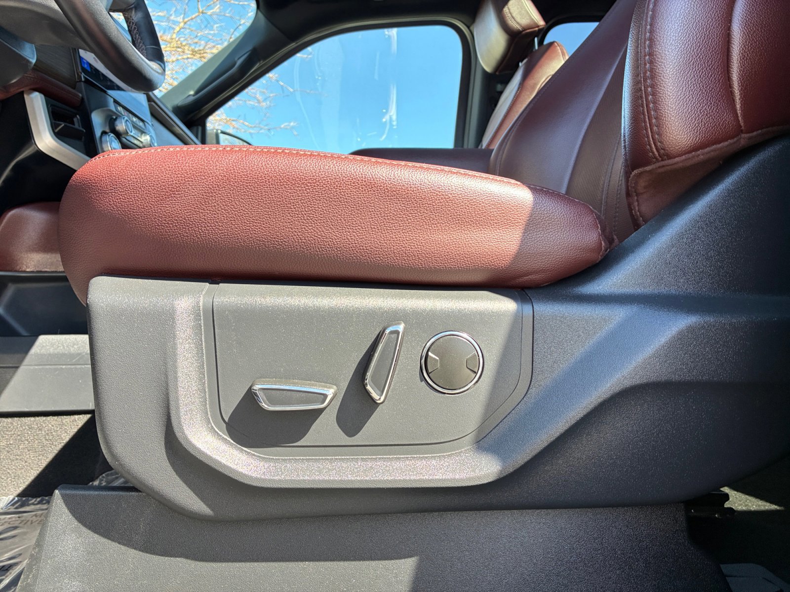 Certified 2024 Ford Expedition Limited image 14