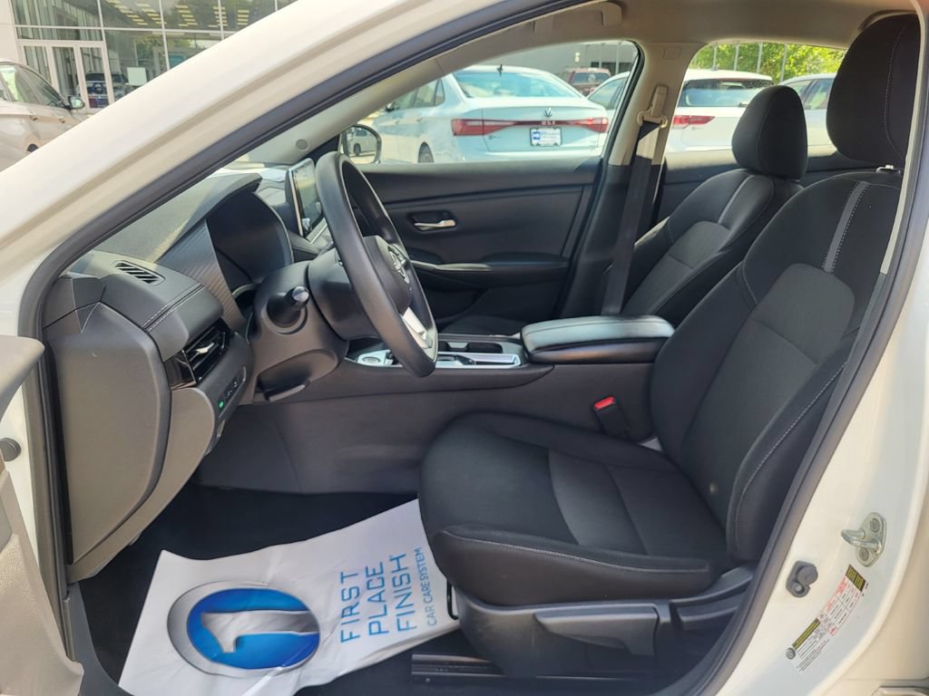 Used 2024 Nissan Sentra SV FWD image 13