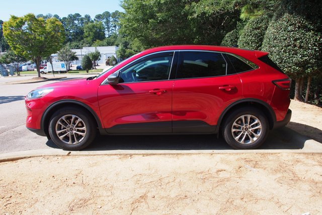 Certified 2022 Ford Escape SE w/ Convenience Package FWD image 4