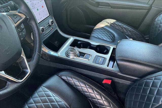 Certified 2024 Ford Edge Titanium AWD/4WD image 15