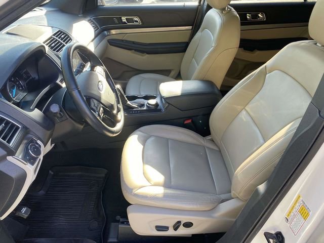 Certified 2019 Ford Explorer XLT w/ Equipment Group 202A image 17