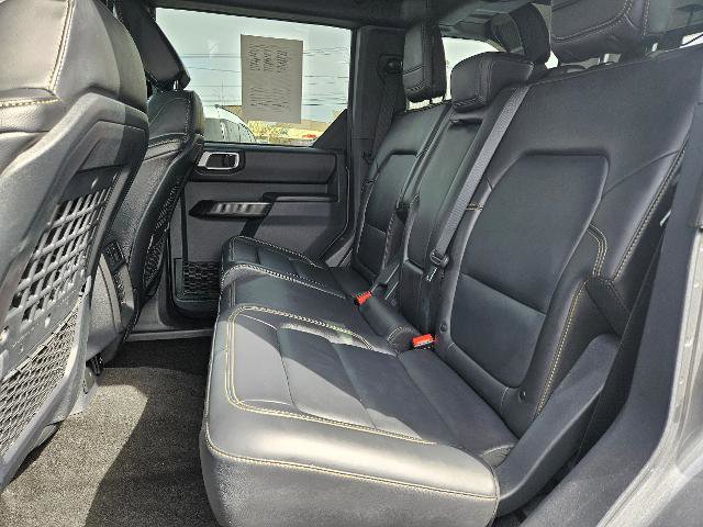Certified 2025 Ford Bronco Badlands AWD/4WD image 10