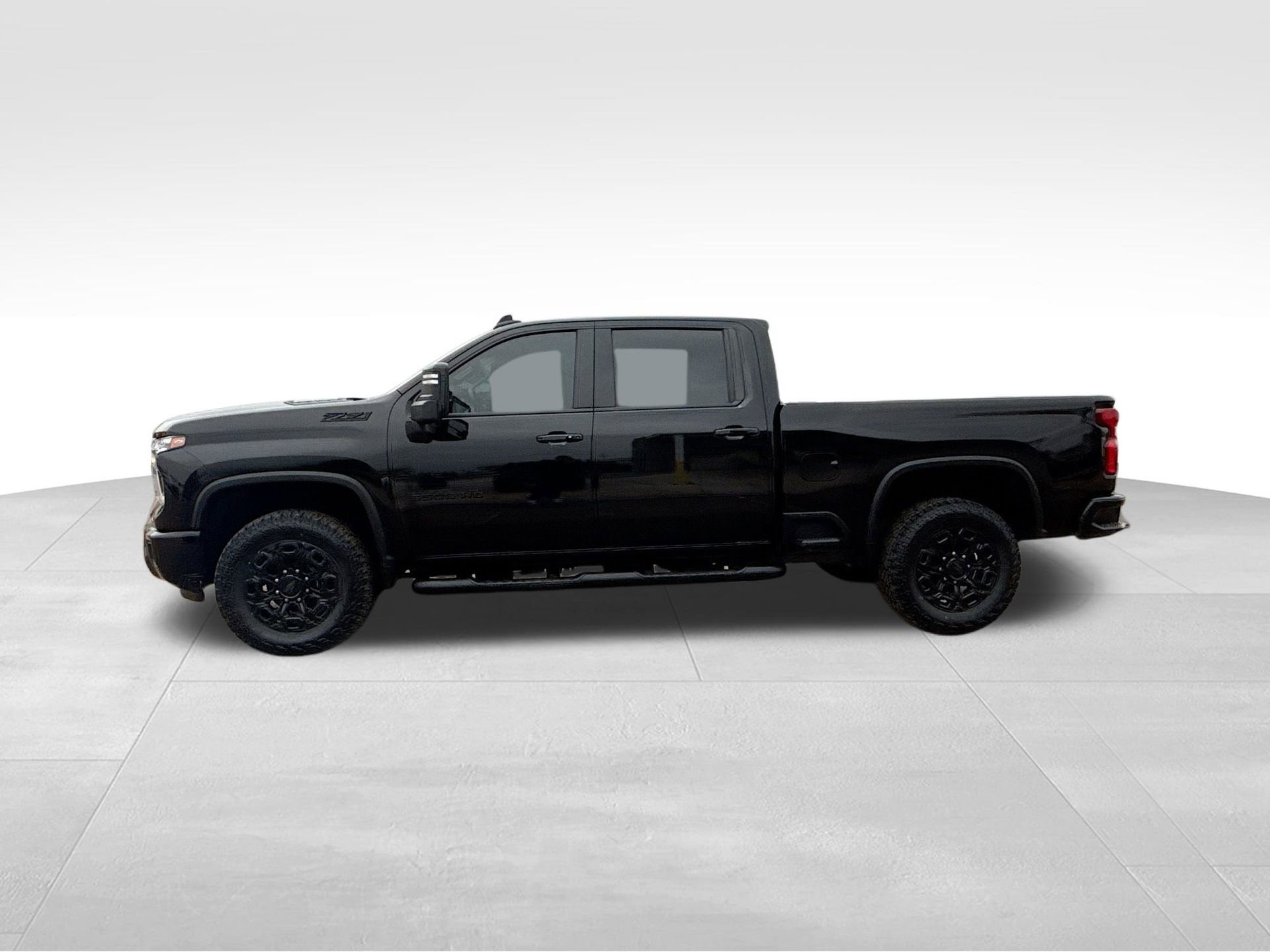 Used 2024 Chevrolet Silverado 3500 LTZ w/ LTZ Plus Package image 11