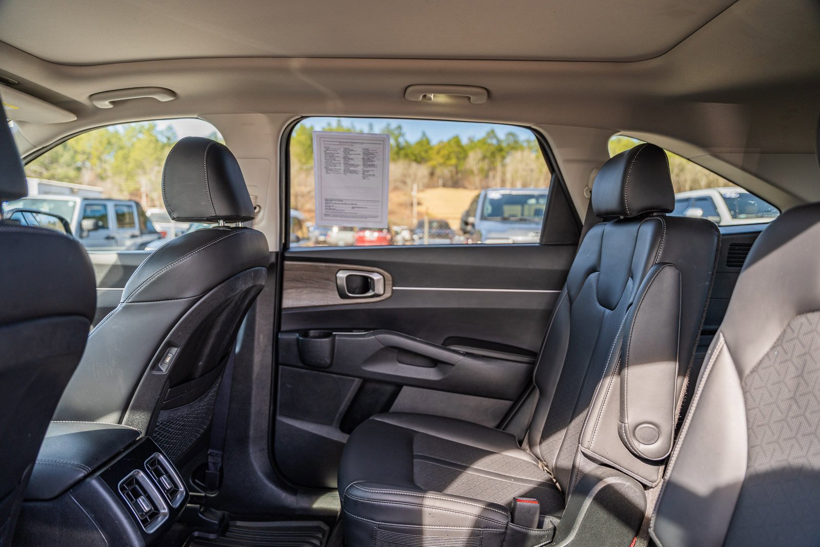 Used 2023 Kia Sorento X-Line EX image 23