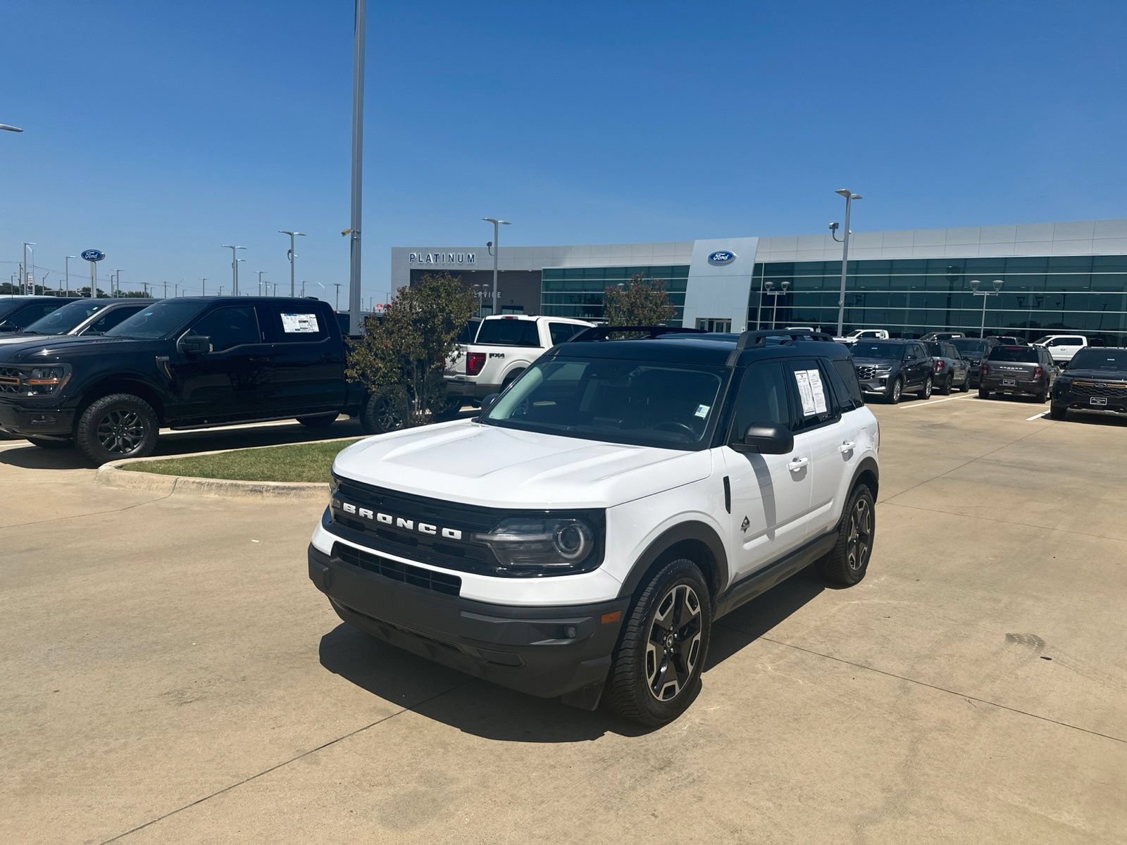 Certified 2022 Ford Bronco Sport Outer Banks w/ Tech Package AWD/4WD image 25