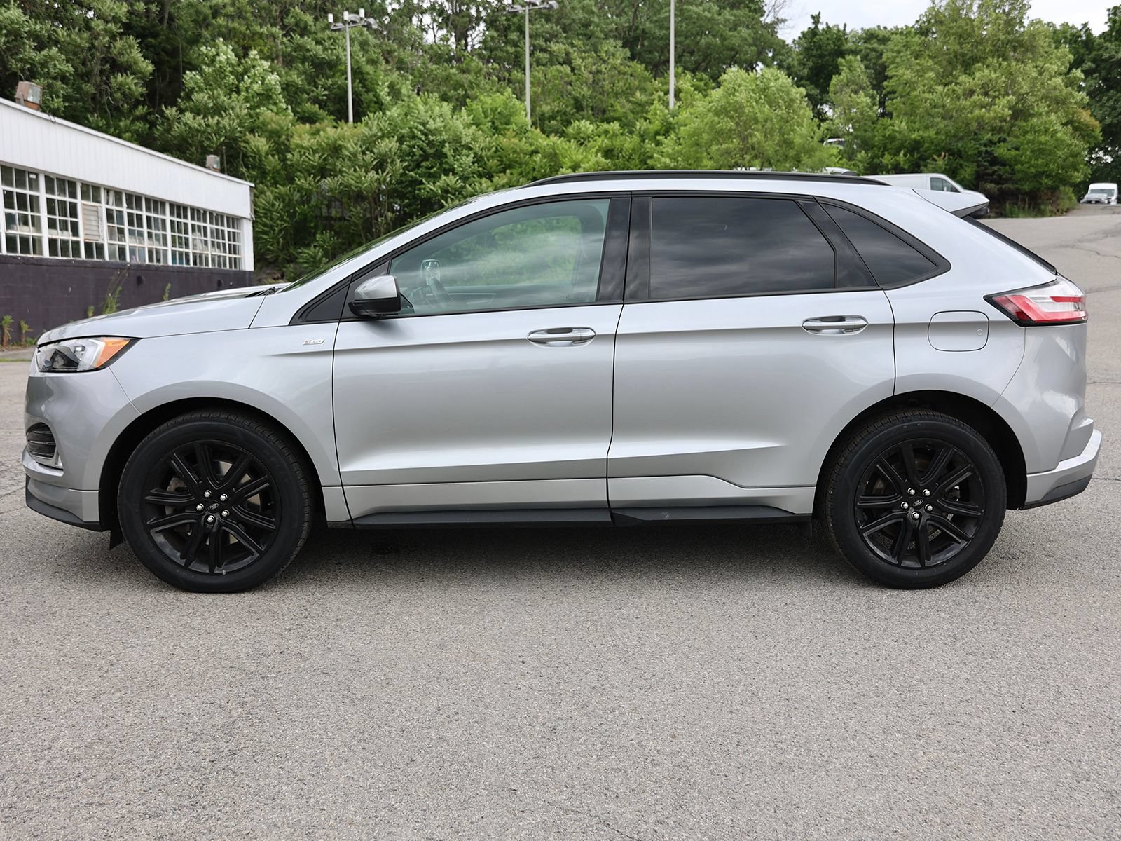Certified 2023 Ford Edge ST-Line w/ Cargo Accessory Package AWD/4WD image 4