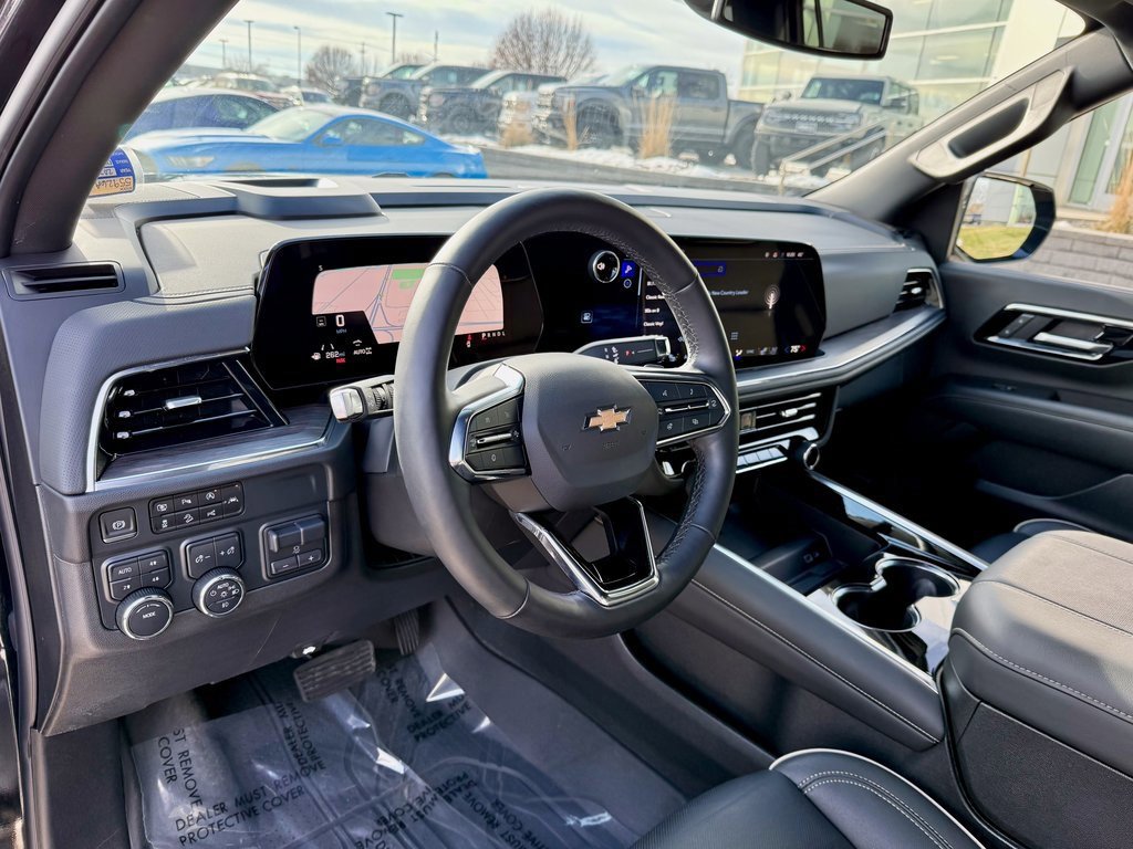 Used 2025 Chevrolet Suburban Premier w/ Sun And Tow Package image 8