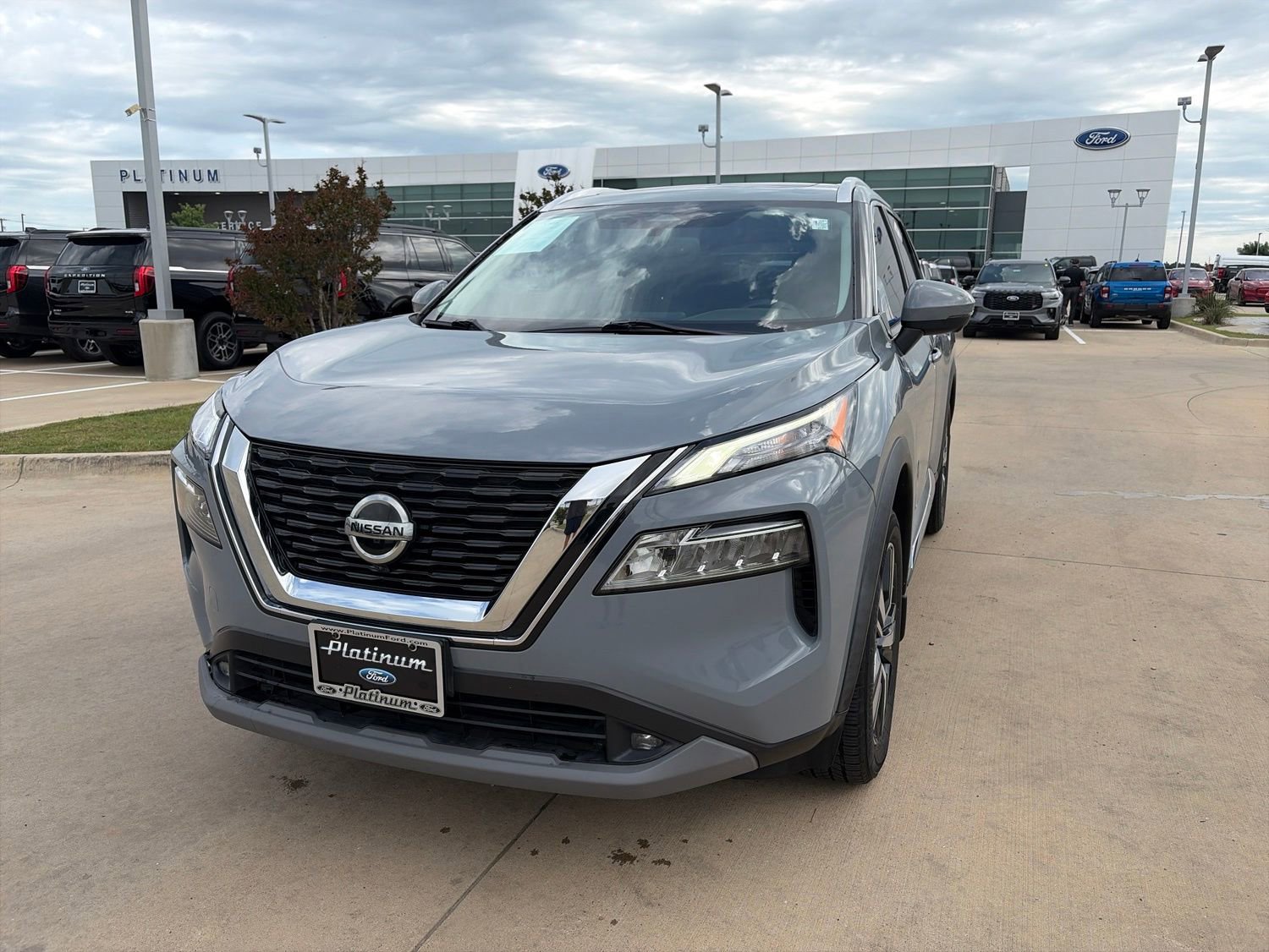 Used 2021 Nissan Rogue SL FWD image 9