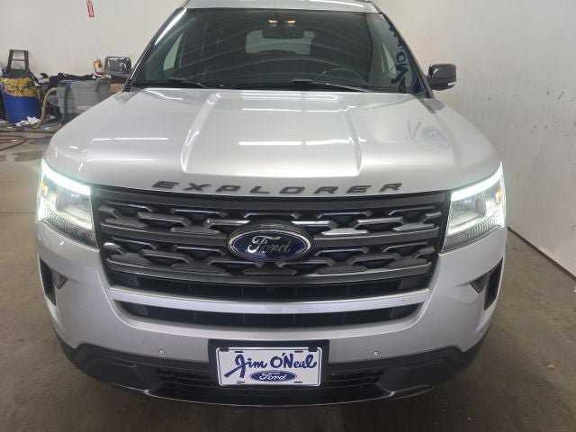 Certified 2018 Ford Explorer XLT w/ Equipment Group 202A FWD image 21