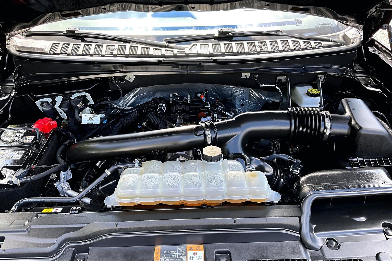 Certified 2025 Ford Expedition Active RWD image 9