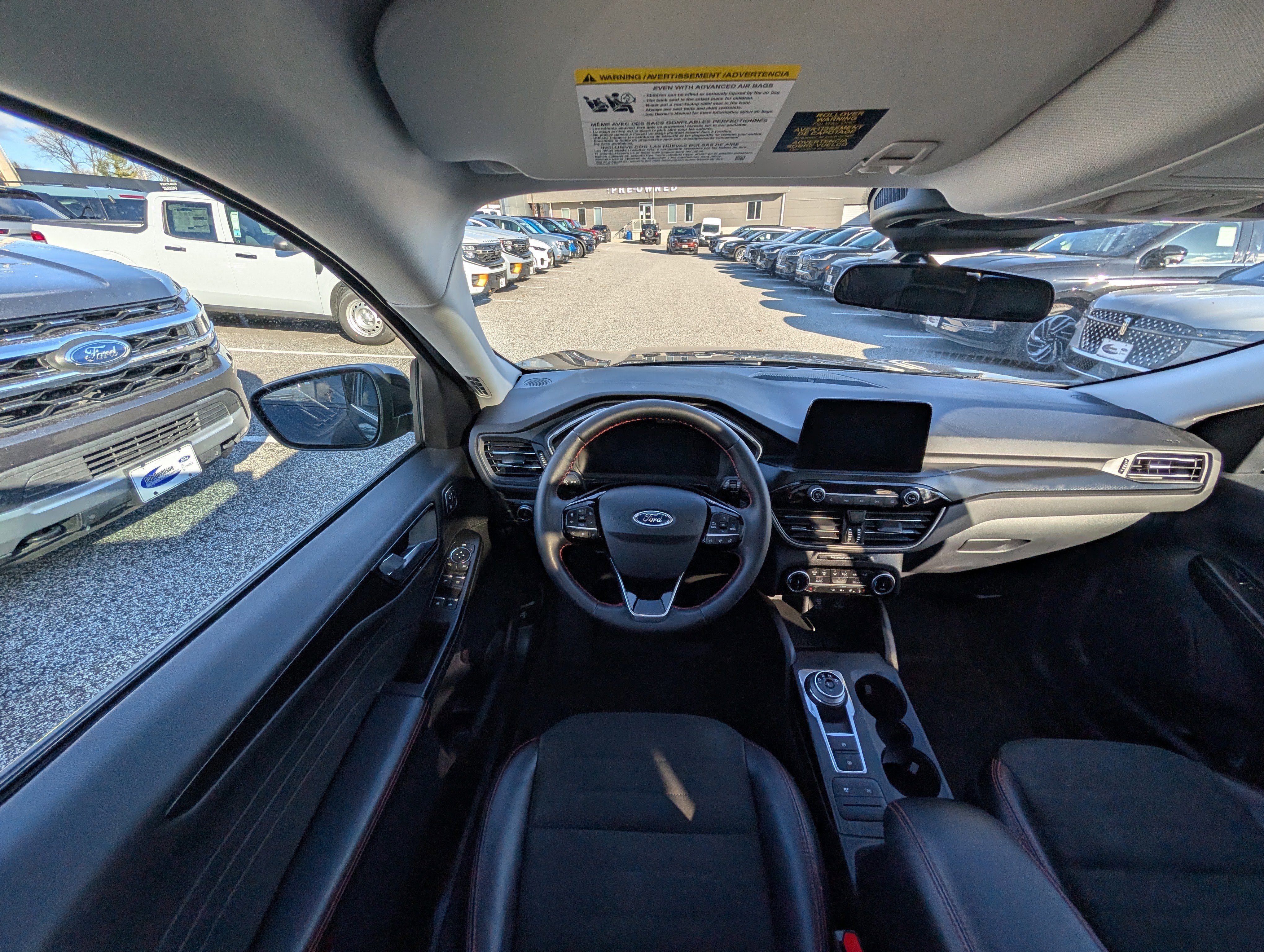 Certified 2022 Ford Escape SEL w/ SEL Stealth AWD Package image 19