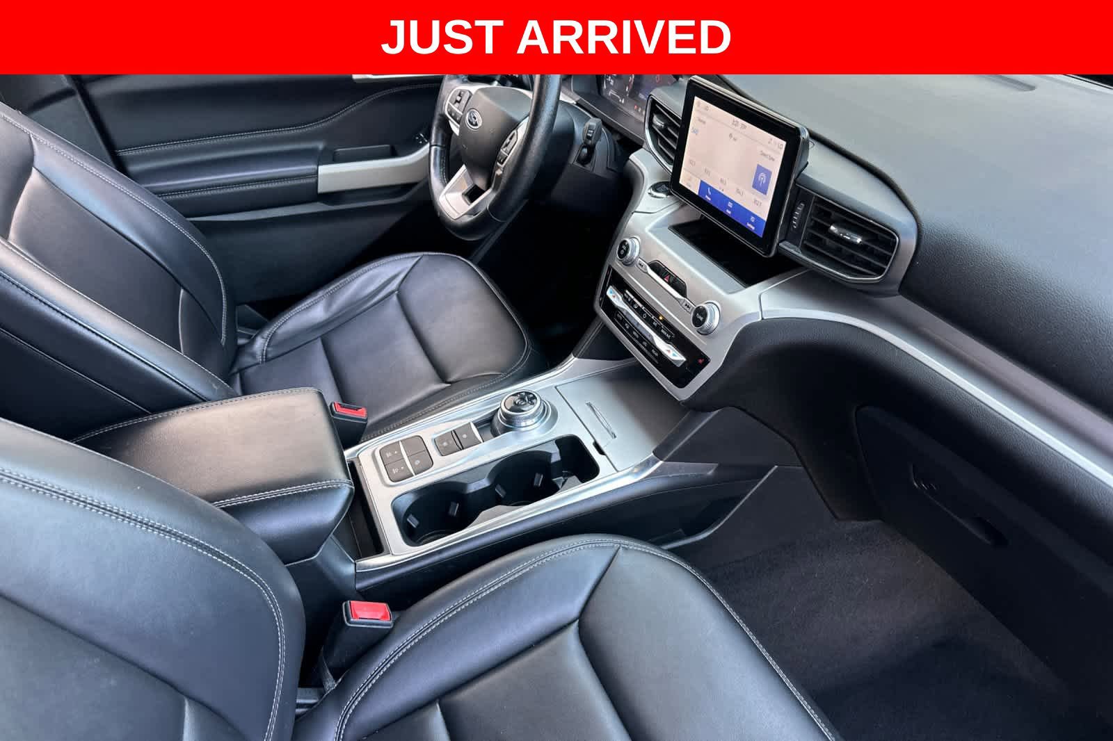 Certified 2022 Ford Explorer XLT w/ Equipment Group 202A RWD image 18