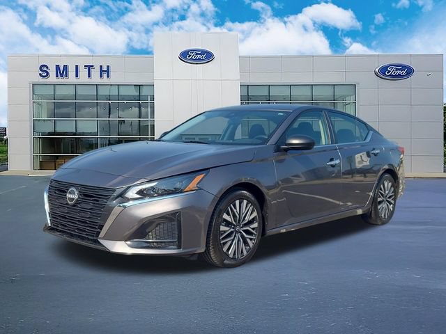 Used 2025 Nissan Altima 2.5 SV