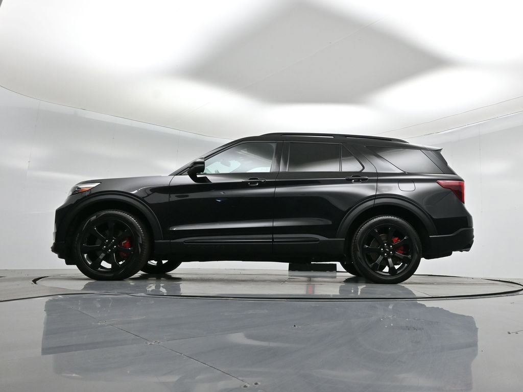 Certified 2023 Ford Explorer ST w/ Equipment Group 401A image 8
