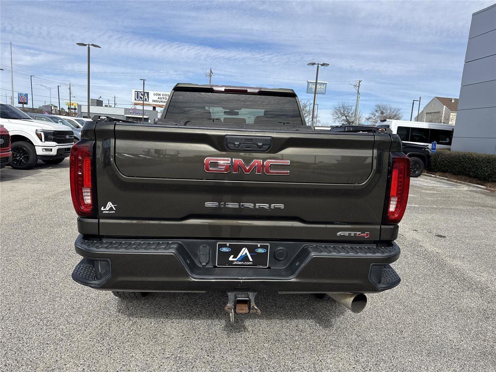 Used 2023 GMC Sierra 2500 AT4 image 13